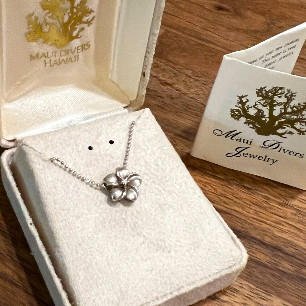 Maui Divers Jewelry Plumeria Necklace